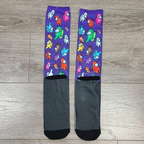 Two Pairs of Unisex Knee High Among Us Novelty Socks One Size - Picture 12 of 16